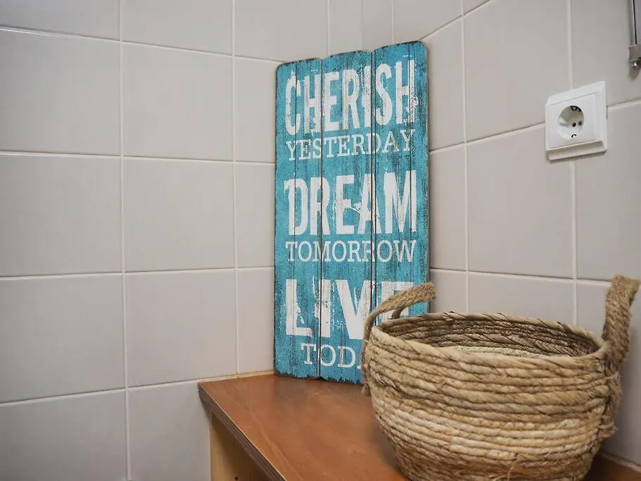 Apartment Near Airport & Citycenter Free Parking 리스본