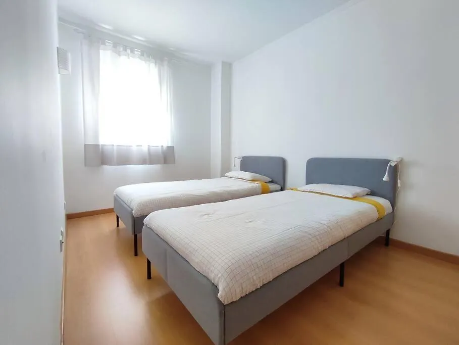 Apartment Near Airport & Citycenter Free Parking 리스본