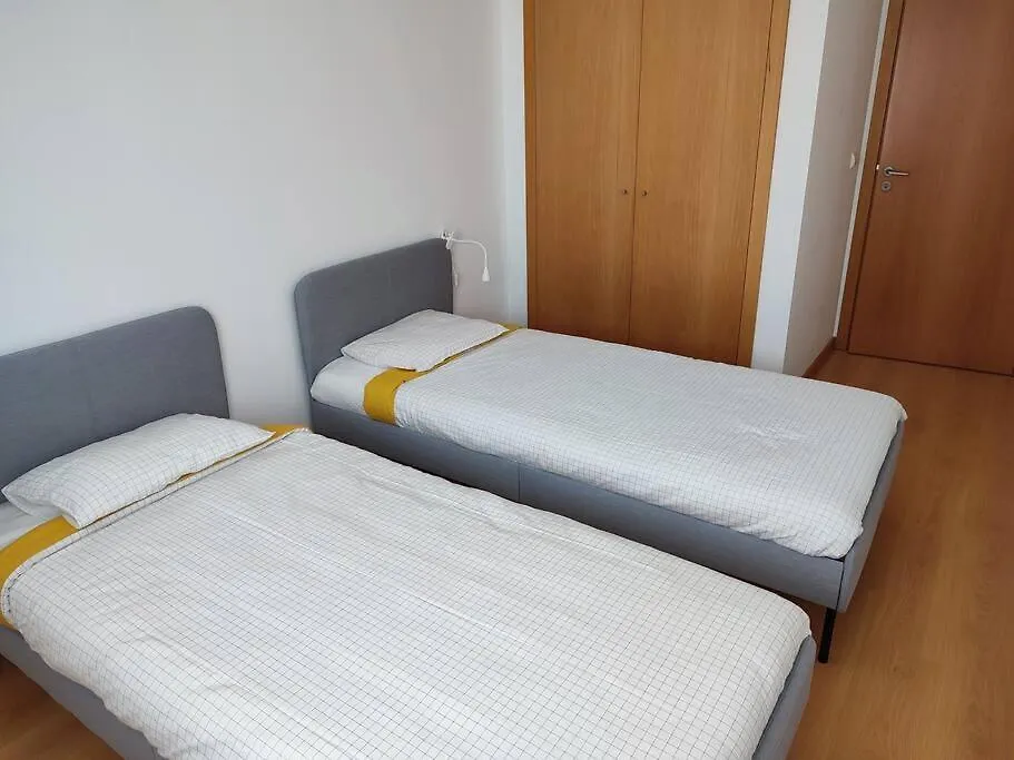 Apartment Near Airport & Citycenter Free Parking 리스본